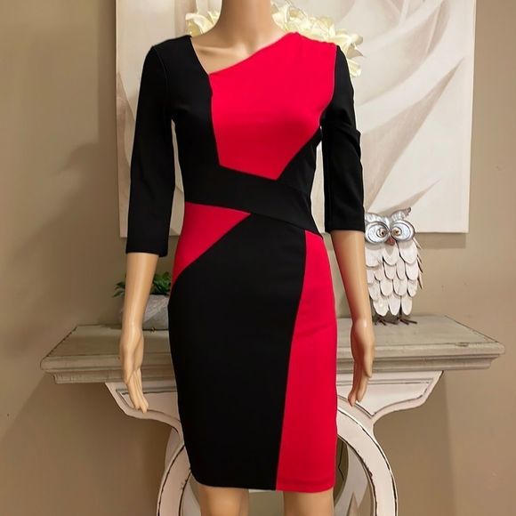 Homeyee Dresses & Skirts - HOMEYEE color block red and black size SMALL.  Like new.